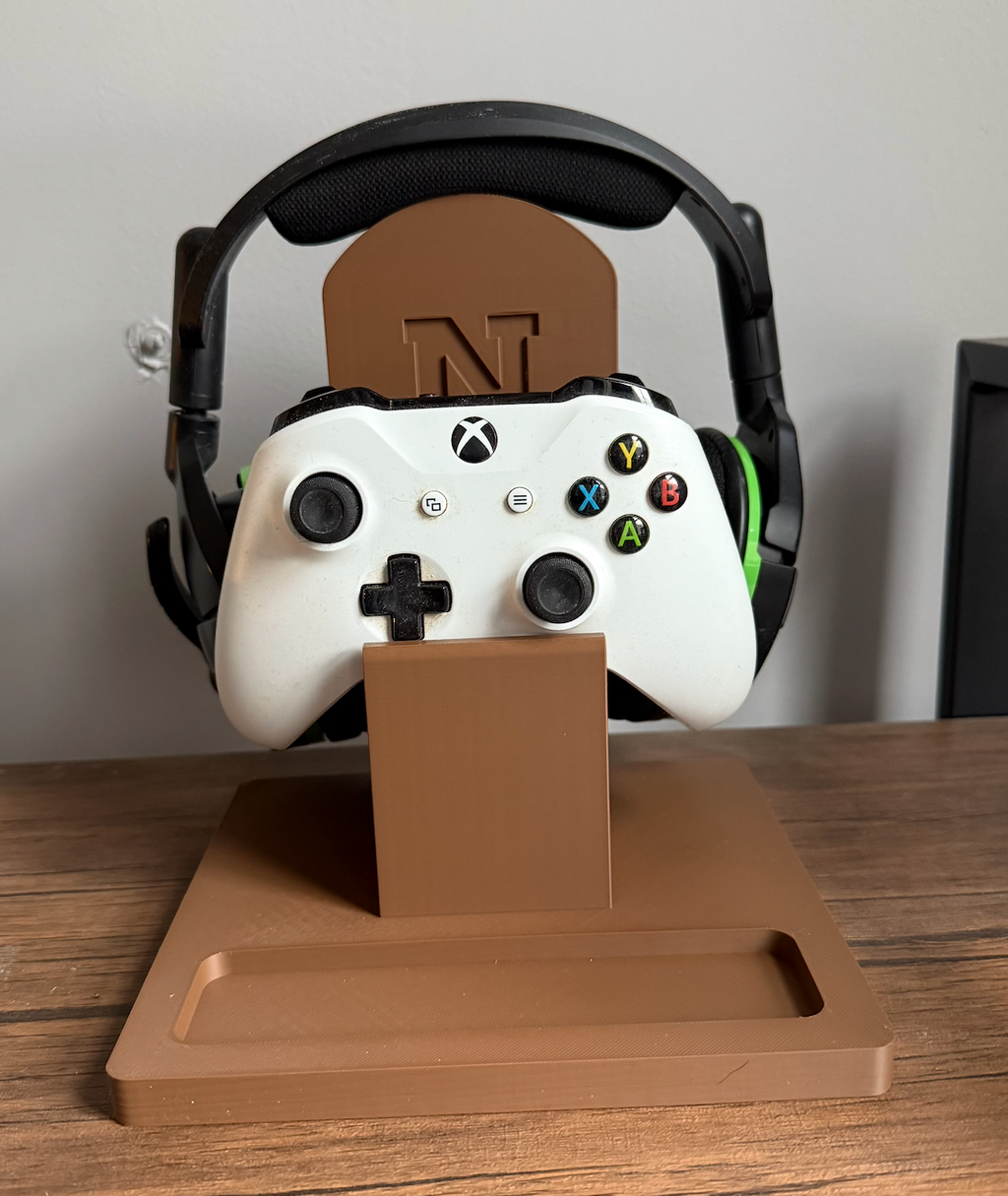 Custom Headphone and Gaming Controller Stand