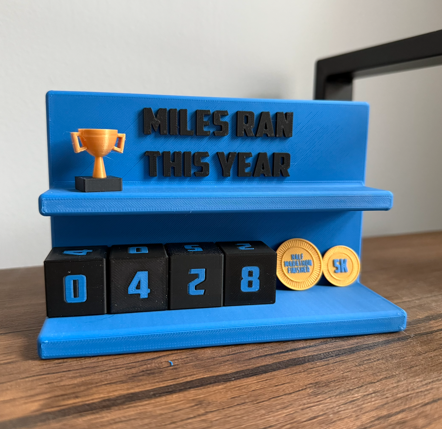 3D Printed Runner Gift – Mileage Tracker Medal & Goal Display